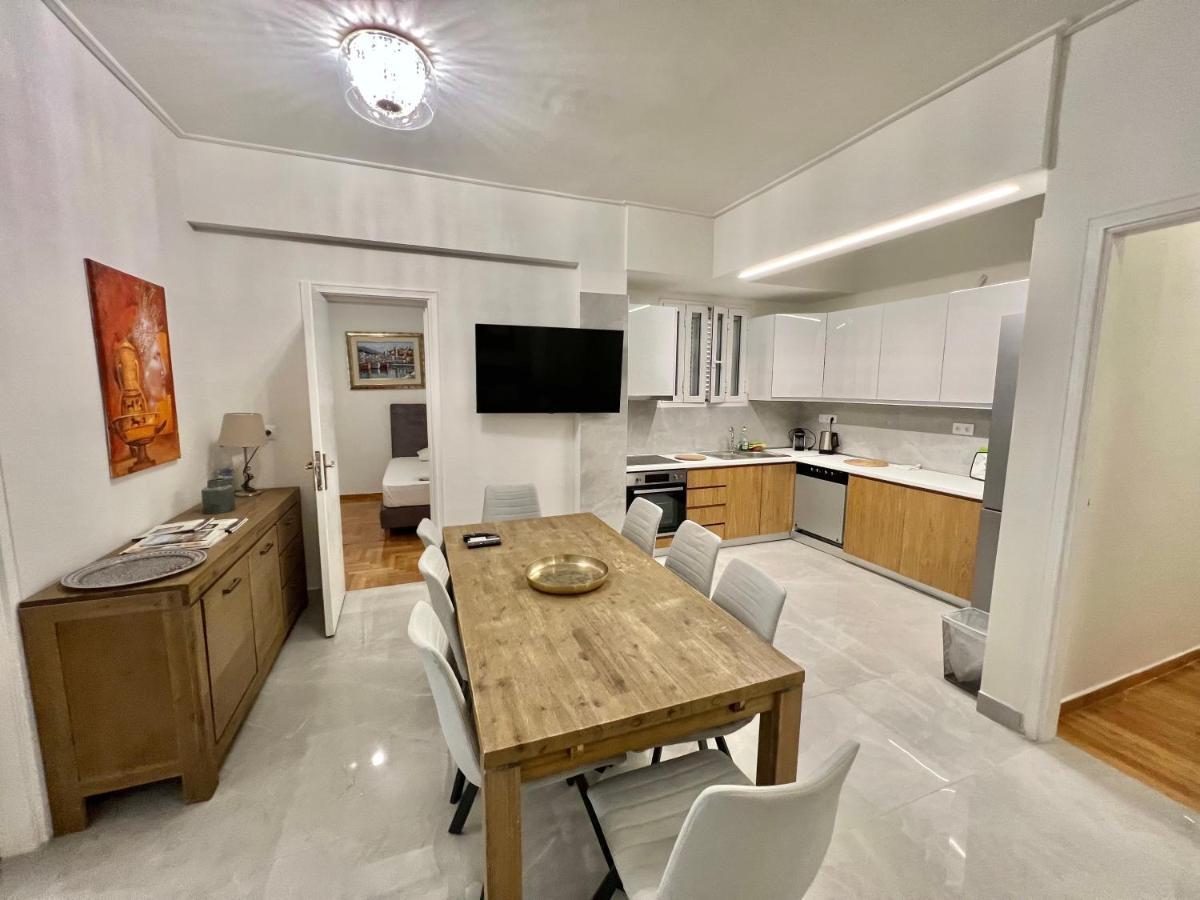 Victoria Grand Palace Apartments Атина Екстериор снимка